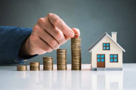 How Many Jobs Are Available In Property-Casualty Insurers
